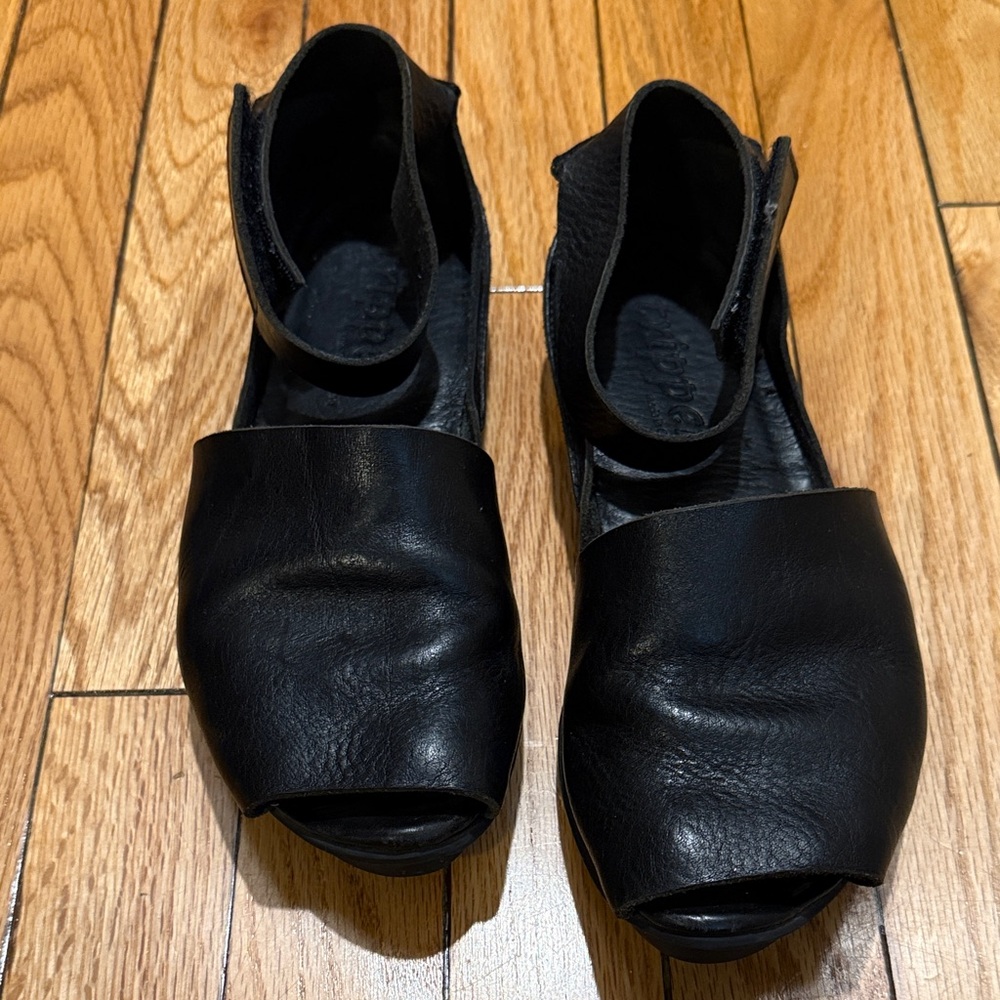 Black Trippen sandals size 38